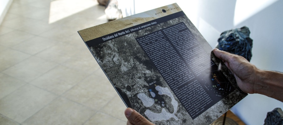 Scheda scientifica in dibond